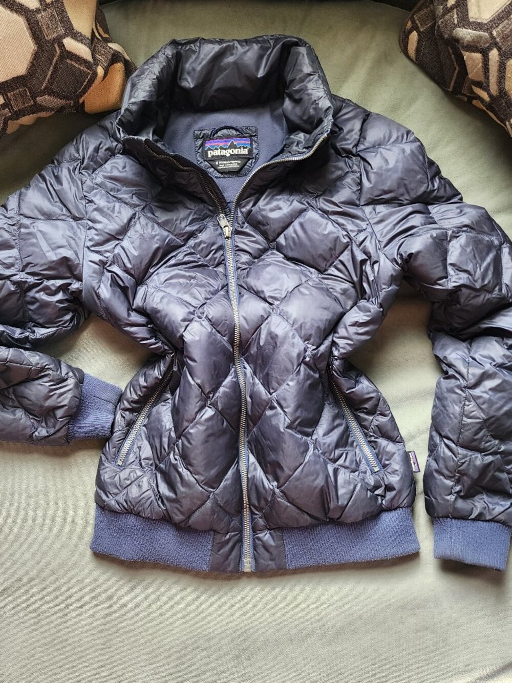 Patagonia Prow Down Bomber Jacket Womens Small Navy Blue Quilted Puffer